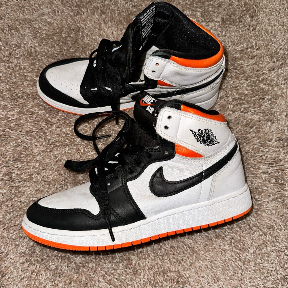 Unisex Jordan one’s